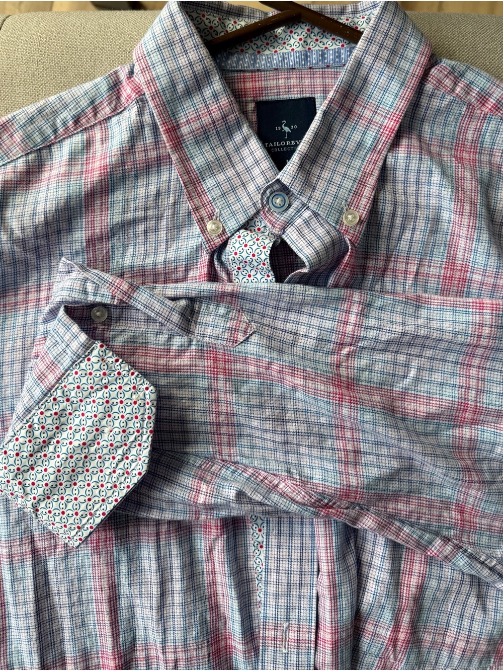 Tailorbyrd Men's Pink & Blue Plaid Button-Down Shirt with Contrast Trim